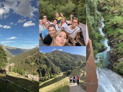 Mitarbeiter vom Feuerstein beim Wandern und beim Selfie machen