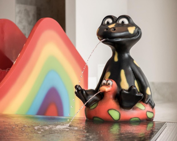 Flammi Im Schwimmbad