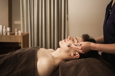 Phyto Art Balance Face Care bei einem Mann