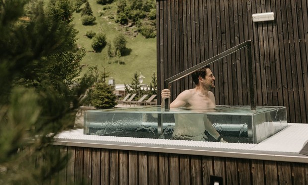 Ice pool on the roof terrace in summer