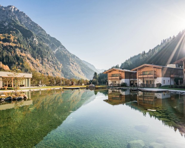 Die Aussicht genießen beim Day Spa mit Kindern im Familienhotel Feuerstein in Südtirol