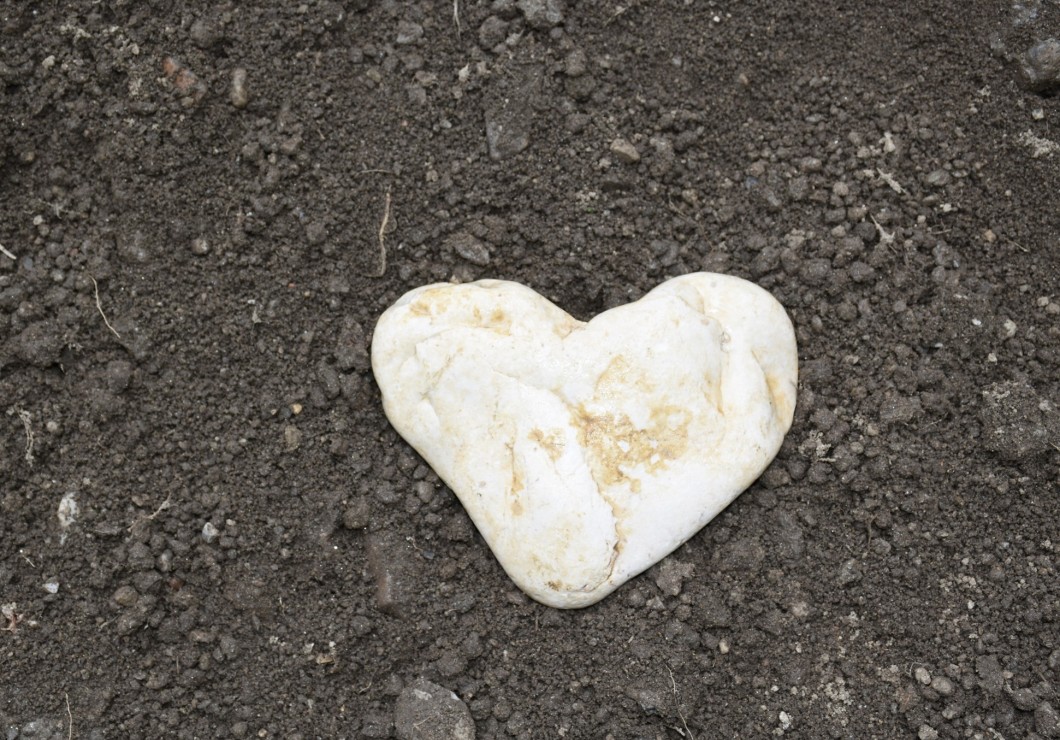 Stein in Herzform