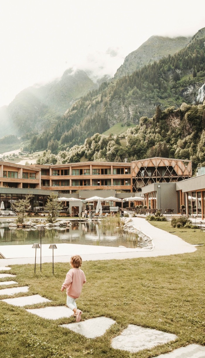 Pond in front of the Hotel Feuerstein in fall