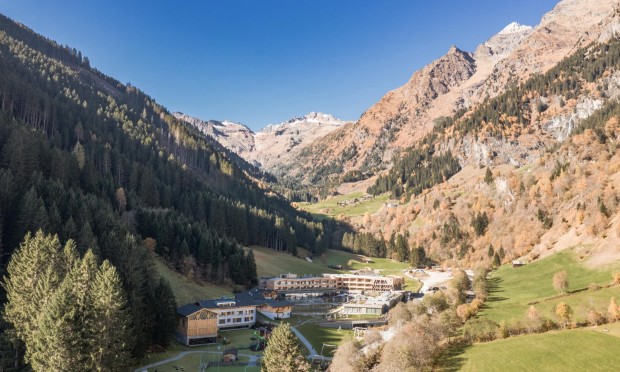Ansicht Hotel Feuerstein im Sommer