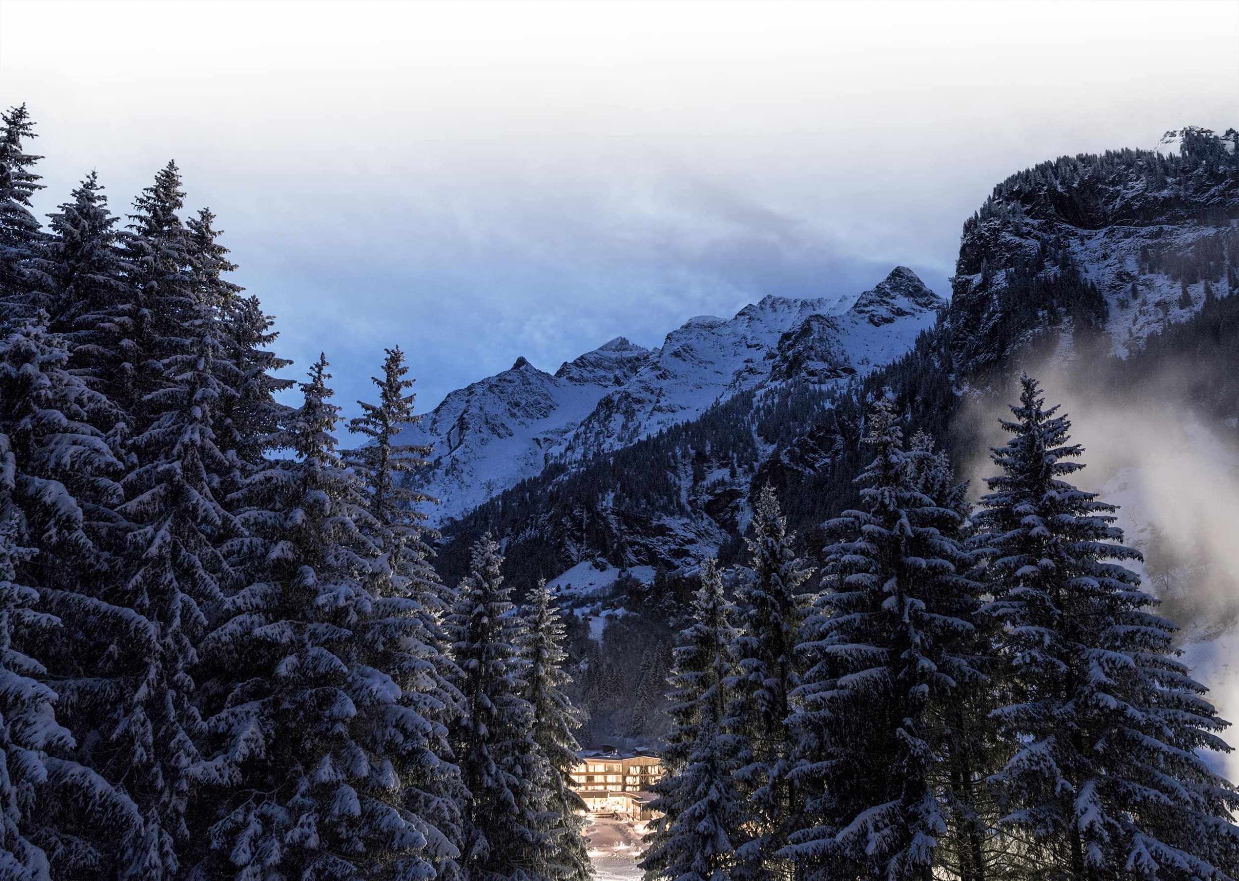 Das Familien-Wellnesshotel Feuerstein inmitten der Natur im Norden von Südtirol