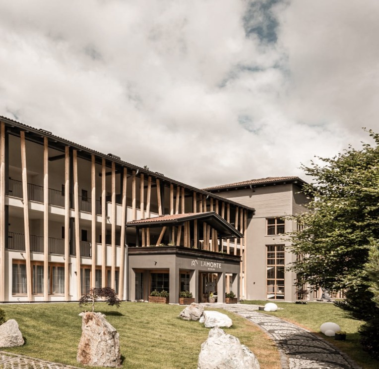 LaMonte Premium Apartments im Sommer