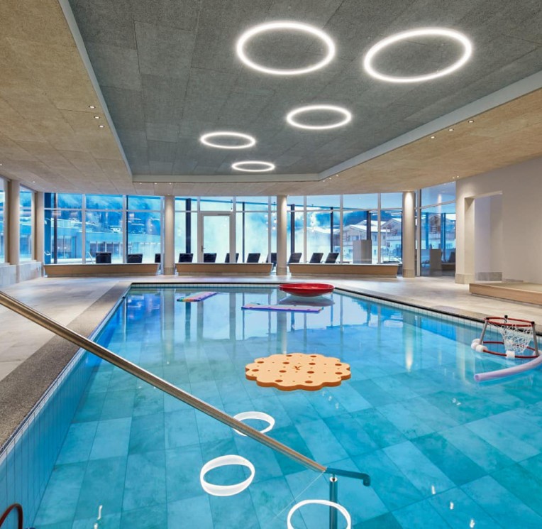 Der Didactic Pool im Feuerstein, dem Kinderhotel mit Wasserrutsche in Südtirol