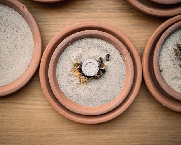 Die Räuchermeditation im Yoga-Hotel Feuerstein in Südtirol